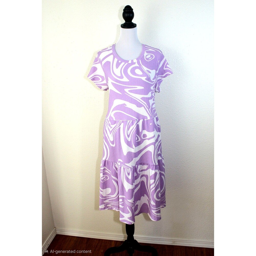 Romantic Feminine LULAROE Ariel Dress Sz. S Purple White Swirls Tiered Flowy #04
